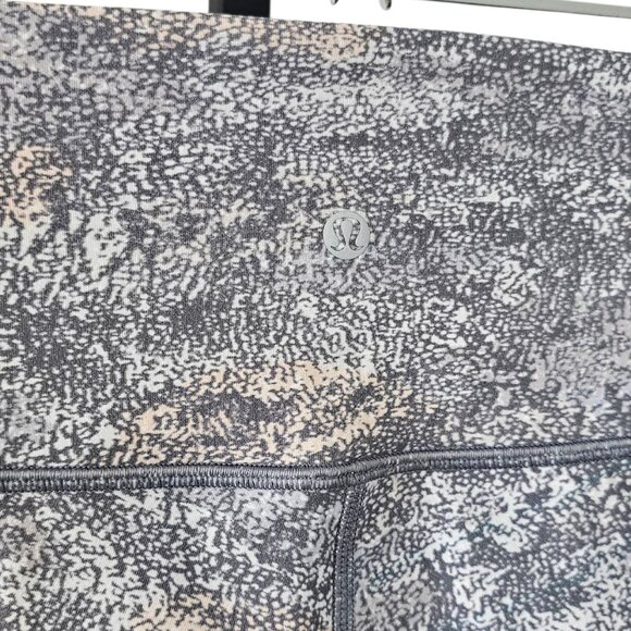 Lululemon Wunder Under High-Rise Tight 28", Luxtreme Frozen Vista Alpine, Size 6 - Picture 3 of 10